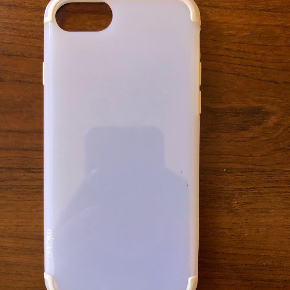 White semi-transparent iPhone 8 case